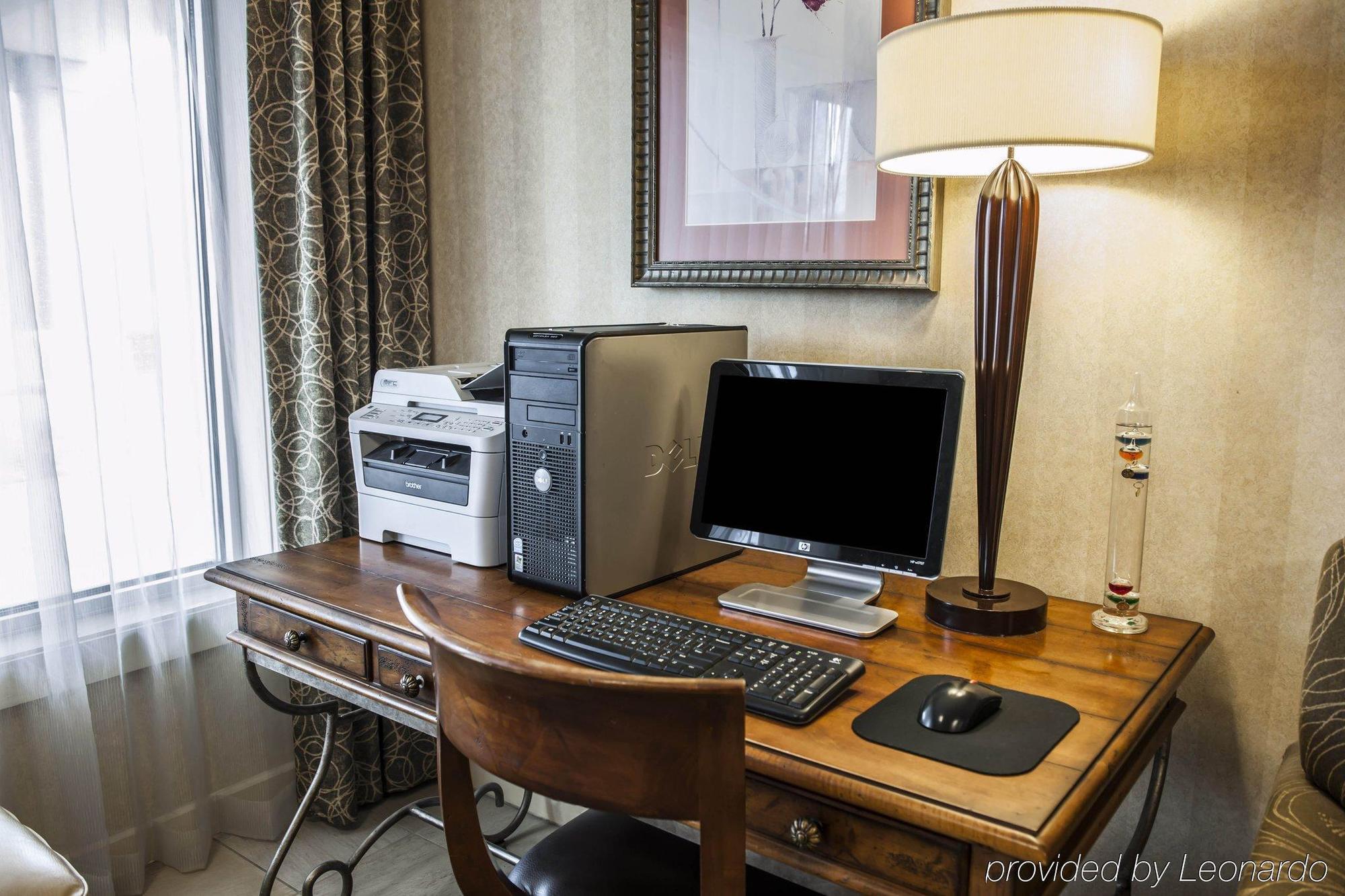 Holiday Inn - Columbus By Ihg Exterior foto