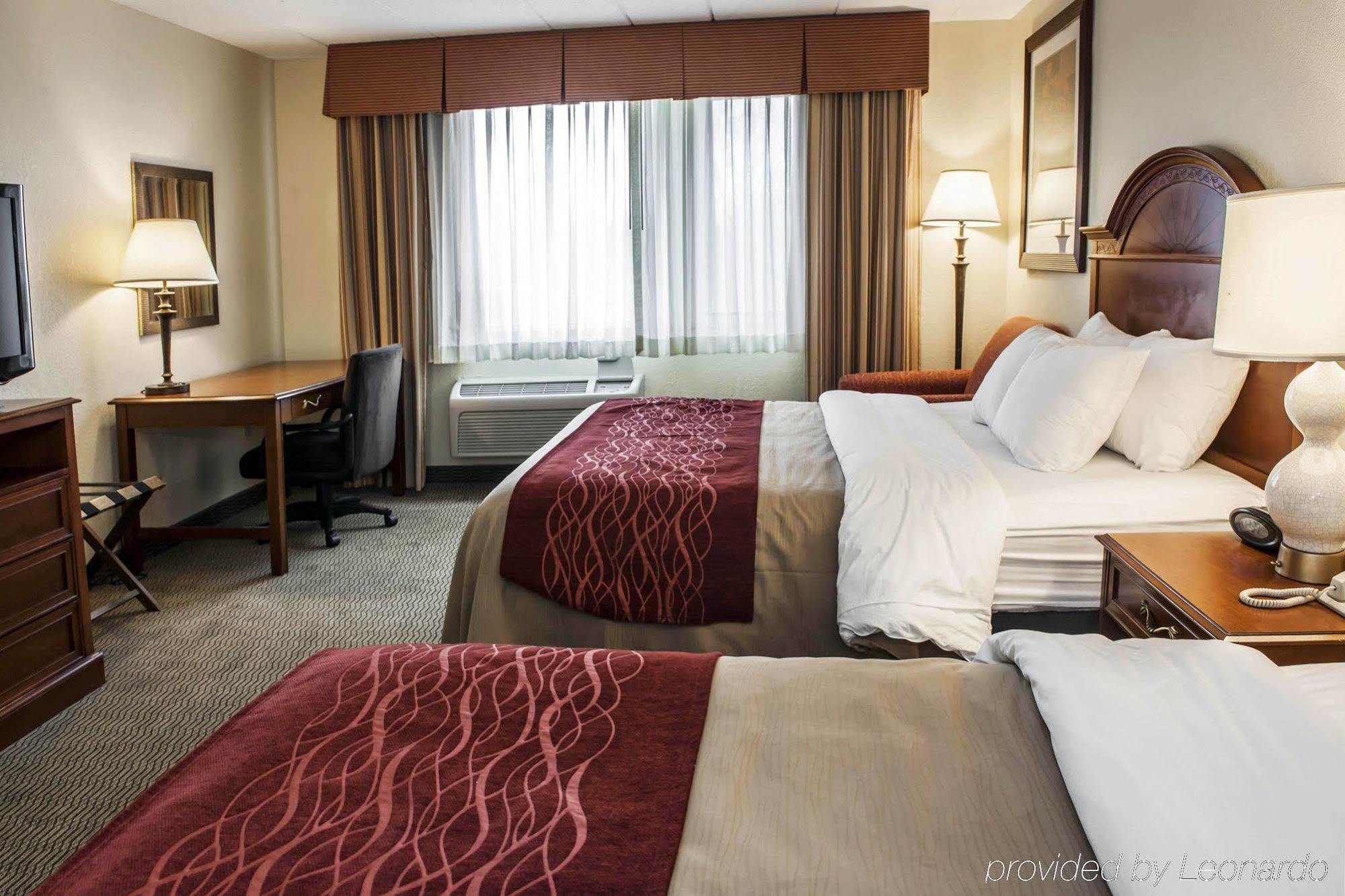 Holiday Inn - Columbus By Ihg Exterior foto
